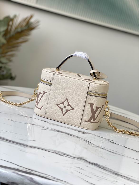 Louis Vuitton Beauty Bag ID:20230215-64